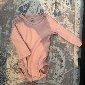 H&M Soft Pink Ribbed Baby Bodysuit